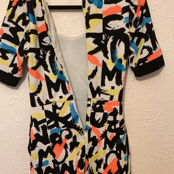 Marilyn Monroe Graffiti Dress - Picture 7 of 12